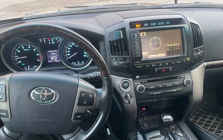 Toyota Land Cruiser 200, 2011 год, 3 500 000 рублей, 8 фотография