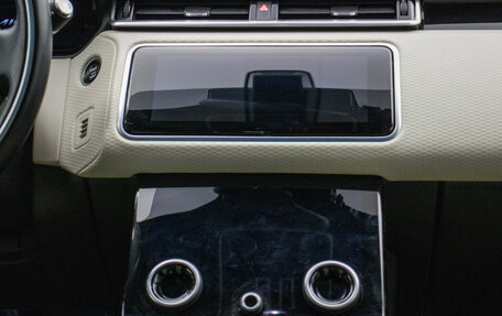 Land Rover Range Rover Velar I, 2017 год, 3 440 000 рублей, 15 фотография