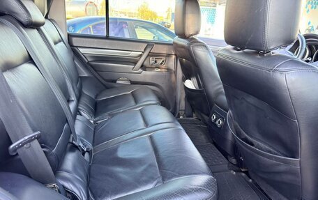 Mitsubishi Pajero IV, 2007 год, 1 700 000 рублей, 13 фотография