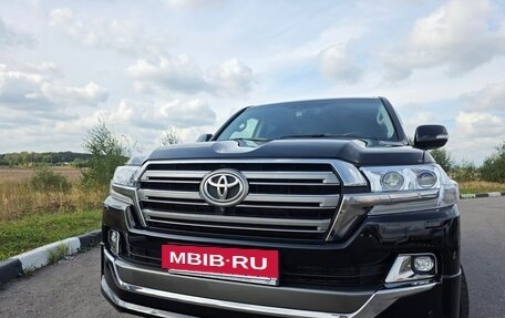 Toyota Land Cruiser 200, 2020 год, 6 500 000 рублей, 2 фотография