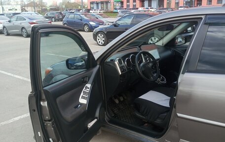 Pontiac Vibe II, 2003 год, 550 000 рублей, 11 фотография