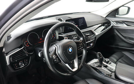 BMW 5 серия, 2020 год, 2 999 000 рублей, 11 фотография
