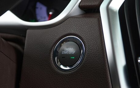 Cadillac SRX II рестайлинг, 2012 год, 1 499 000 рублей, 14 фотография