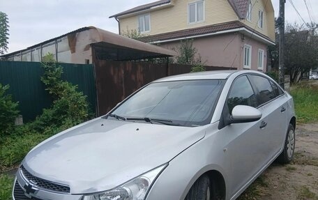 Chevrolet Cruze II, 2009 год, 425 000 рублей, 4 фотография