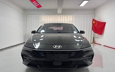 Hyundai Elantra, 2023 год, 1 350 000 рублей, 2 фотография