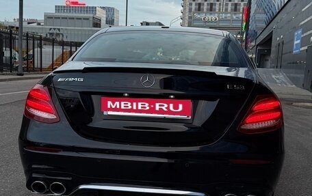 Mercedes-Benz E-Класс AMG, 2019 год, 5 050 000 рублей, 29 фотография