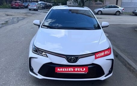 Toyota Corolla, 2022 год, 2 045 000 рублей, 2 фотография
