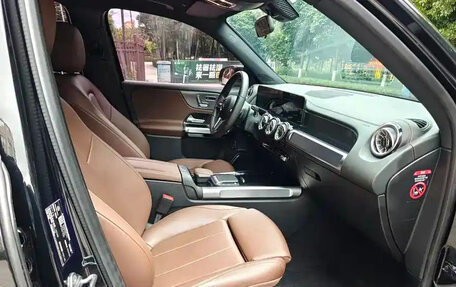 Mercedes-Benz GLB, 2023 год, 2 490 222 рублей, 12 фотография