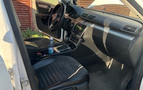Volkswagen Passat B7, 2011 год, 850 000 рублей, 12 фотография
