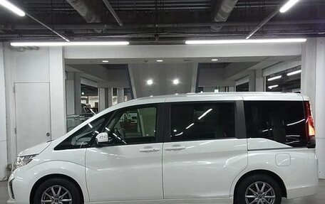 Honda Stepwgn IV, 2017 год, 1 350 002 рублей, 6 фотография