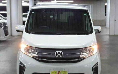 Honda Stepwgn IV, 2017 год, 1 350 002 рублей, 2 фотография
