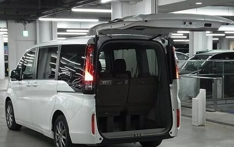 Honda Stepwgn IV, 2017 год, 1 350 002 рублей, 21 фотография