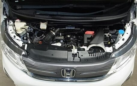 Honda Stepwgn IV, 2017 год, 1 350 002 рублей, 17 фотография