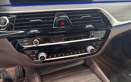 BMW 5 серия, 2019 год, 4 500 000 рублей, 18 фотография