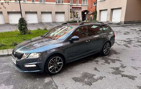 Skoda Octavia RS, 2018 год, 2 500 000 рублей, 2 фотография