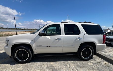 Chevrolet Tahoe III, 2013 год, 2 200 000 рублей, 2 фотография