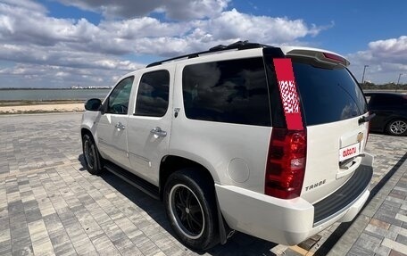 Chevrolet Tahoe III, 2013 год, 2 200 000 рублей, 3 фотография