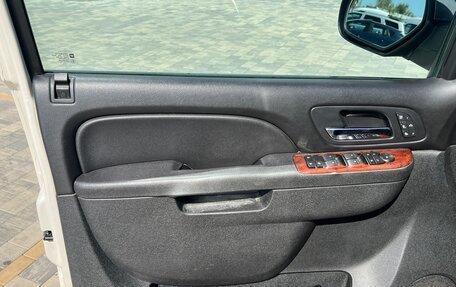 Chevrolet Tahoe III, 2013 год, 2 200 000 рублей, 16 фотография