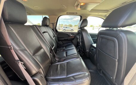 Chevrolet Tahoe III, 2013 год, 2 200 000 рублей, 24 фотография