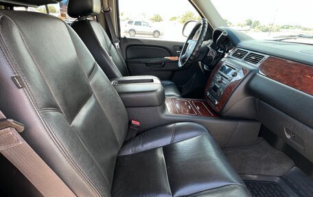Chevrolet Tahoe III, 2013 год, 2 200 000 рублей, 26 фотография