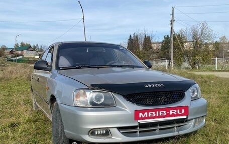 Hyundai Accent II, 2005 год, 305 000 рублей, 3 фотография
