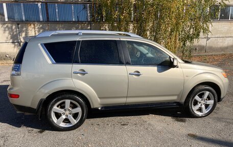 Mitsubishi Outlander III рестайлинг 3, 2008 год, 950 000 рублей, 6 фотография