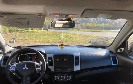Mitsubishi Outlander III рестайлинг 3, 2008 год, 950 000 рублей, 10 фотография