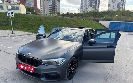 BMW 5 серия, 2019 год, 6 600 000 рублей, 40 фотография