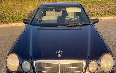Mercedes-Benz E-Класс, 1997 год, 370 000 рублей, 39 фотография