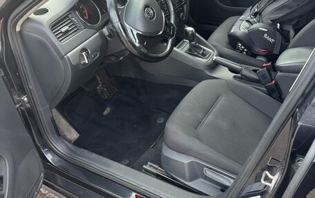 Volkswagen Jetta VI, 2015 год, 990 000 рублей, 4 фотография