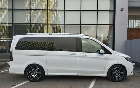 Mercedes-Benz V-Класс, 2021 год, 4 200 000 рублей, 4 фотография