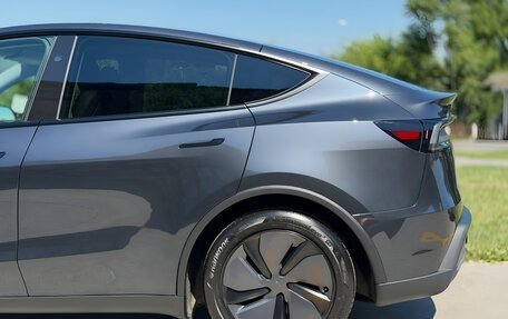 Tesla Model Y I, 2025 год, 6 280 000 рублей, 7 фотография