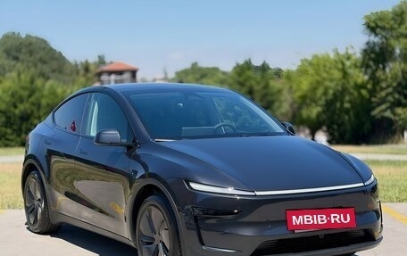 Tesla Model Y I, 2025 год, 6 280 000 рублей, 9 фотография