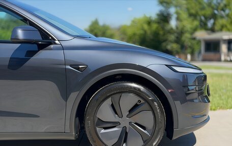 Tesla Model Y I, 2025 год, 6 280 000 рублей, 14 фотография