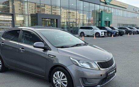 KIA Rio III рестайлинг, 2015 год, 630 000 рублей, 3 фотография