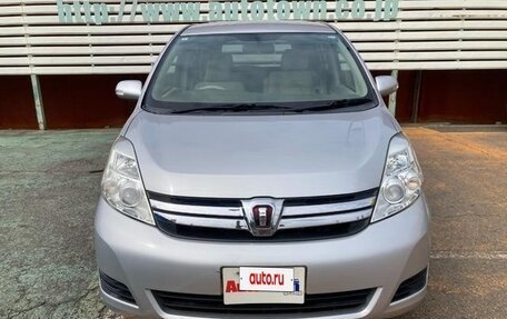 Toyota ISis I, 2014 год, 980 000 рублей, 2 фотография