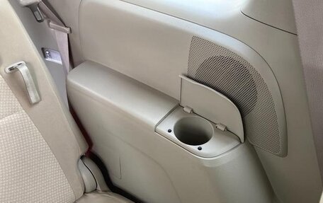 Toyota ISis I, 2014 год, 980 000 рублей, 31 фотография