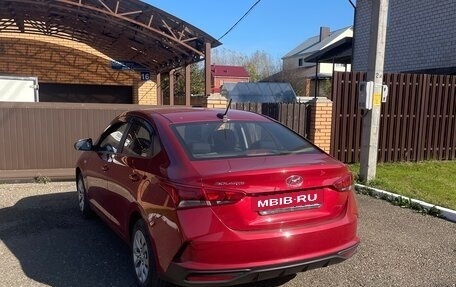 Hyundai Solaris II рестайлинг, 2021 год, 1 400 000 рублей, 2 фотография