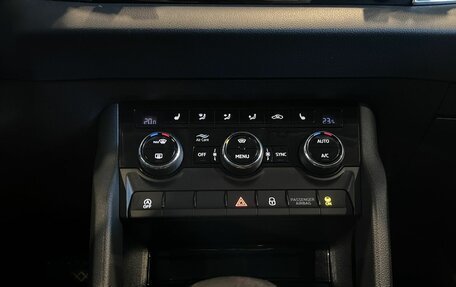 Skoda Karoq I, 2021 год, 2 424 000 рублей, 15 фотография
