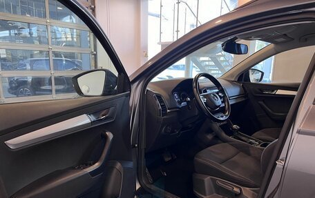 Skoda Karoq I, 2021 год, 2 424 000 рублей, 21 фотография