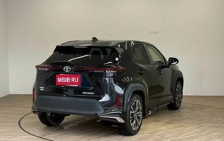 Toyota Yaris Cross, 2022 год, 1 480 000 рублей, 2 фотография