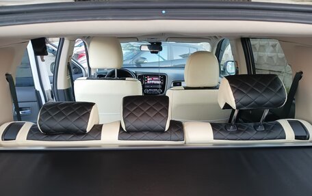 Mitsubishi Outlander III рестайлинг 3, 2018 год, 1 525 000 рублей, 7 фотография