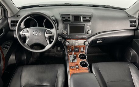 Toyota Highlander III, 2012 год, 2 250 500 рублей, 6 фотография