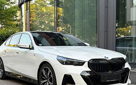 BMW 5 серия, 2026 год, 8 970 000 рублей, 2 фотография