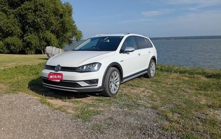 Volkswagen Golf VII, 2016 год, 1 800 000 рублей, 2 фотография