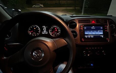 Volkswagen Tiguan I, 2011 год, 780 000 рублей, 10 фотография