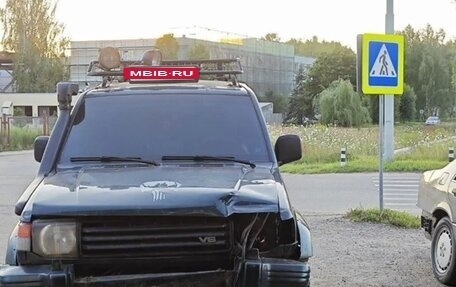 Mitsubishi Pajero III рестайлинг, 1996 год, 300 000 рублей, 2 фотография