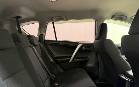 Toyota RAV4, 2016 год, 2 297 000 рублей, 13 фотография