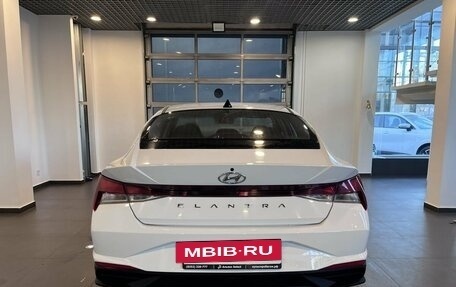 Hyundai Elantra, 2020 год, 2 050 000 рублей, 4 фотография