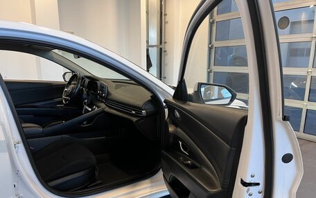 Hyundai Elantra, 2020 год, 2 050 000 рублей, 27 фотография